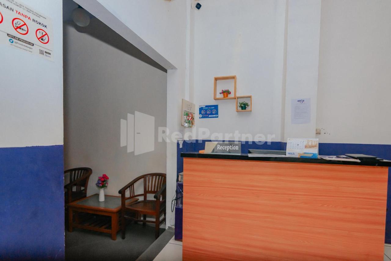 Ungu Kangen Hotel Bogor Mitra Reddoorz Экстерьер фото